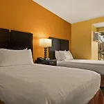 Best Western The Plaza Hotel - Free Breakfast