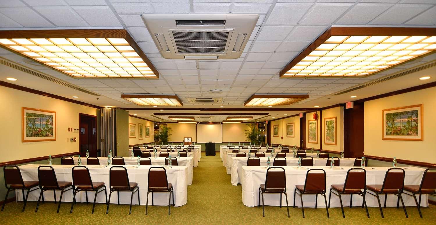 Western The Plaza - Free Breakfast Hotel Honolulu