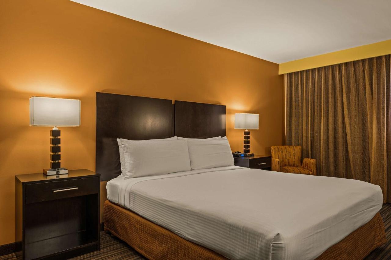Hotel Western The Plaza - Free Breakfast Honolulu