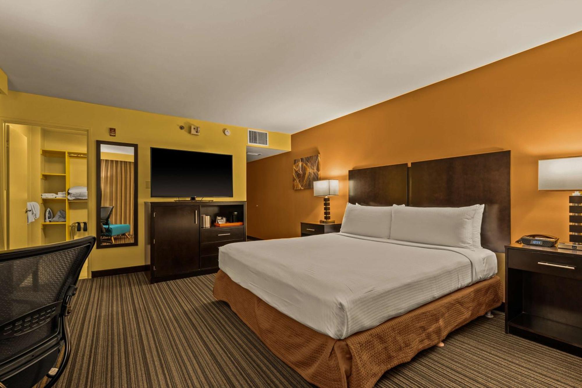 Hotel Western The Plaza - Free Breakfast 3*